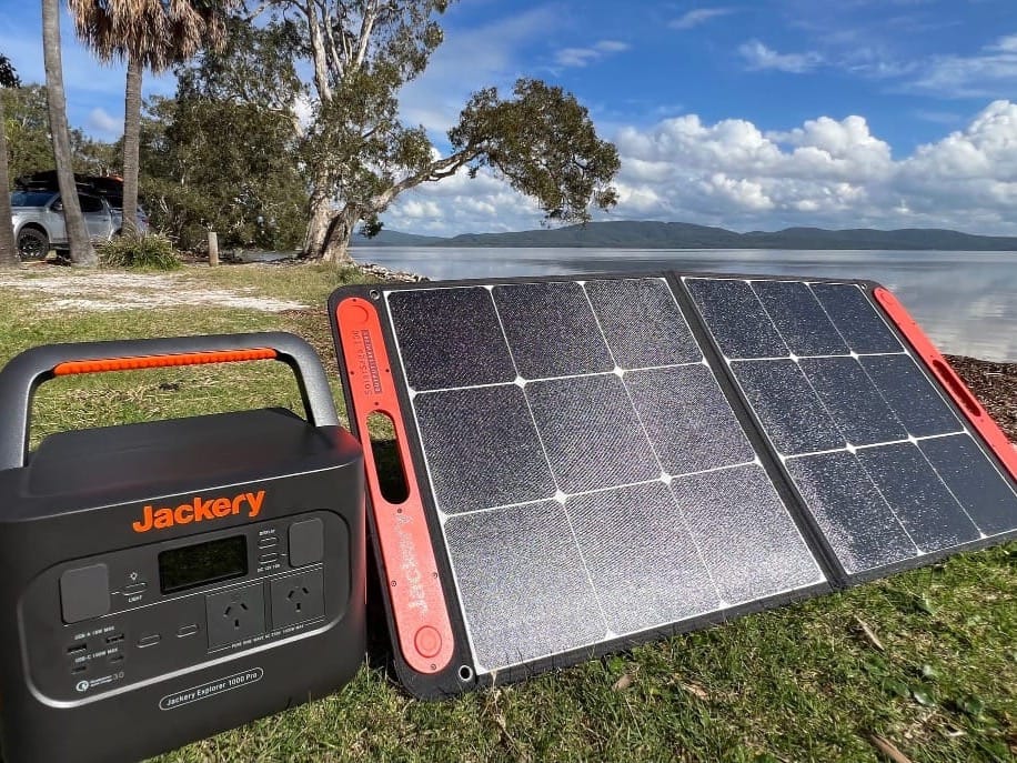 Jackery Solar Generator 1000 Pro